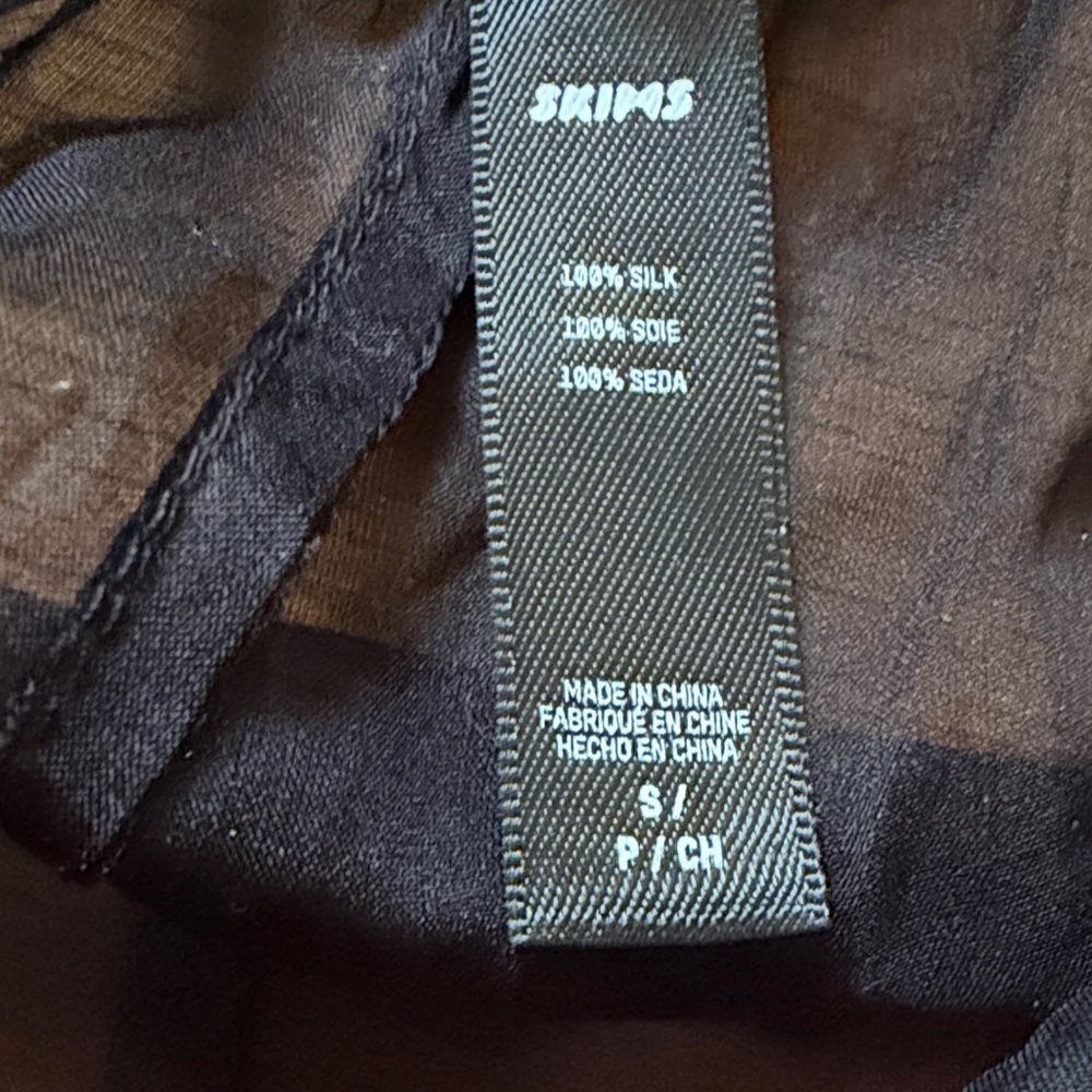 NWT SKIMS Romance Collection Silk Onyx Short - Picture 6 of 9
